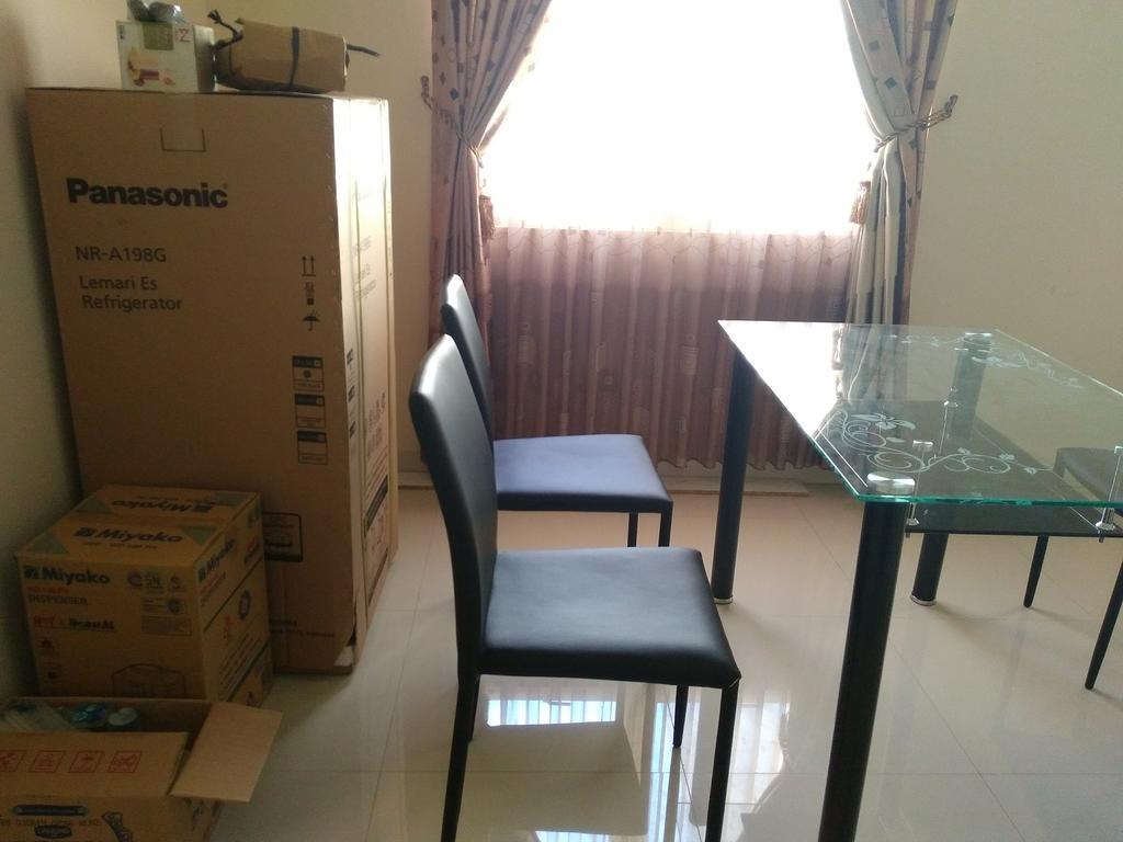 Jasmine Park Guest House Semarang Exterior foto